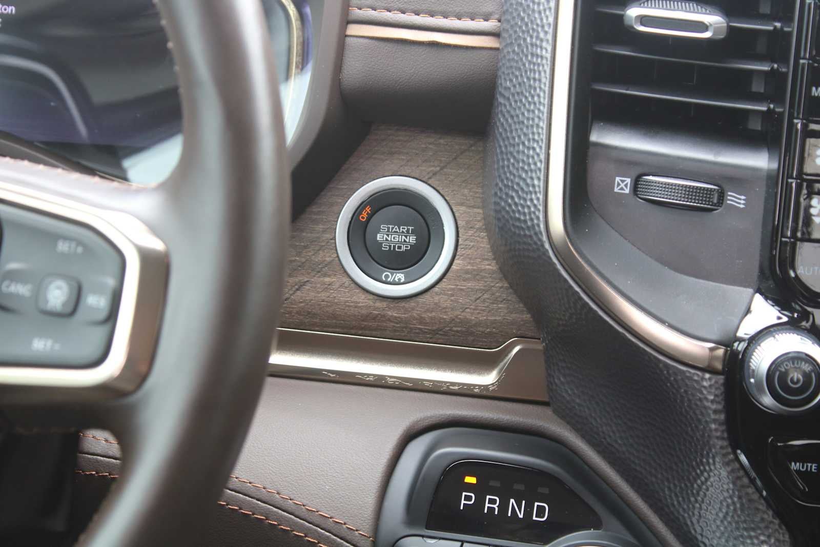2025 RAM 1500 Longhorn