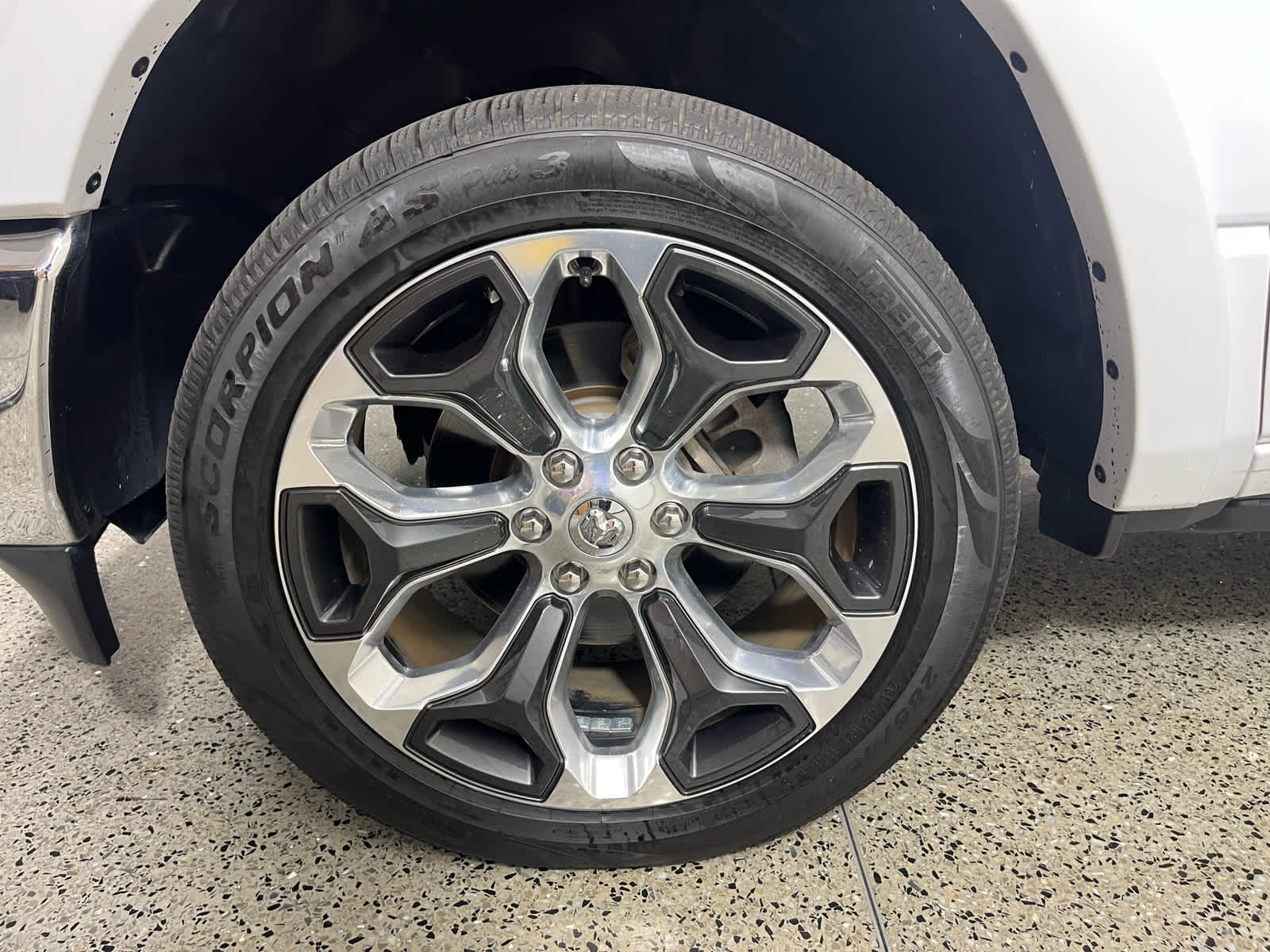 2021 RAM 1500 Limited Crew Cab 4x4 5'7' Box