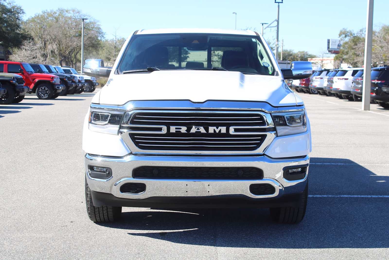 2022 RAM 1500 Laramie Crew Cab 4x4 5'7' Box