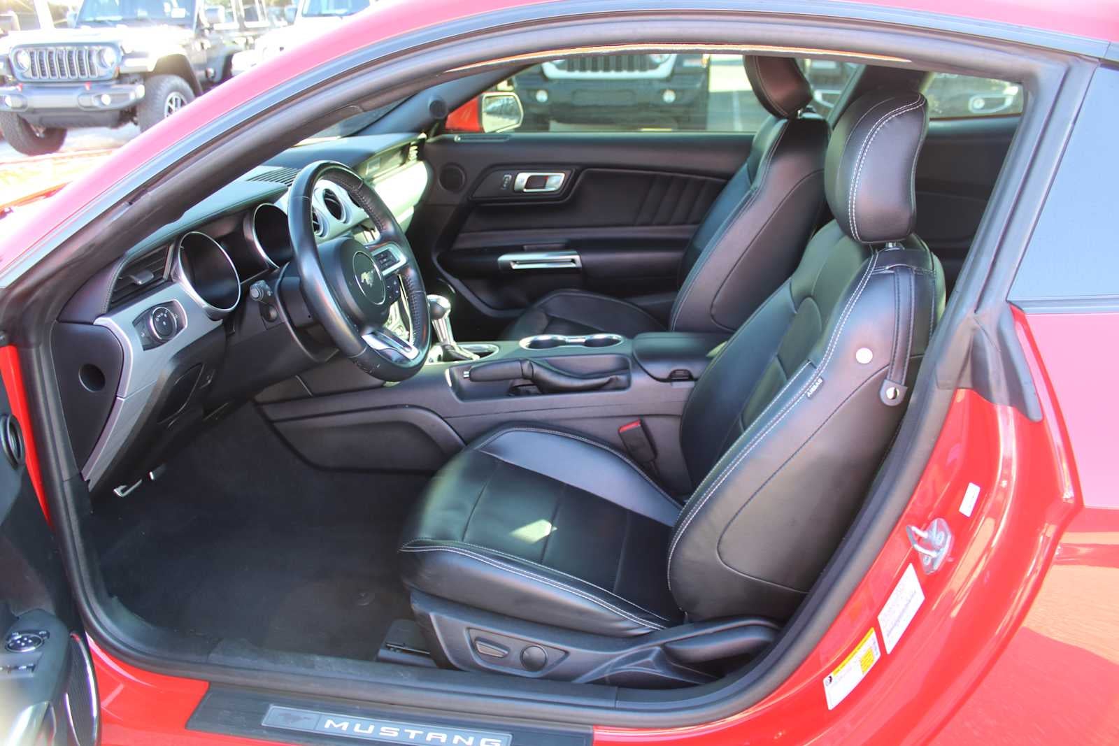 2022 Ford Mustang EcoBoost Premium Fastback