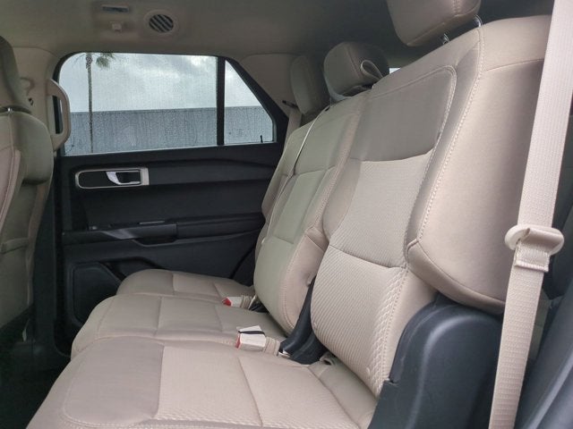 2023 Ford Explorer Base