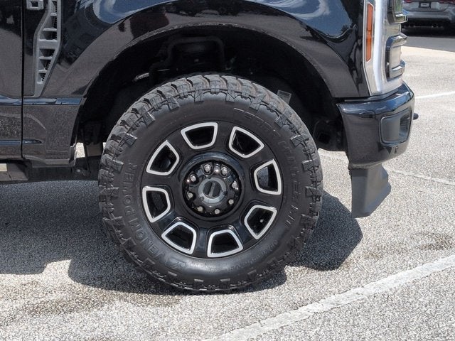 2025 Ford Super Duty F-350 SRW Pickup Platinum
