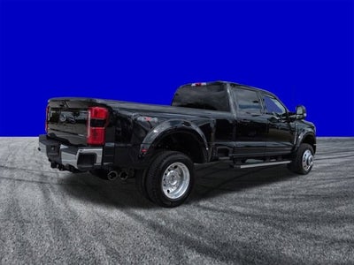 2026 Ford Super Duty F-450 DRW LARIAT