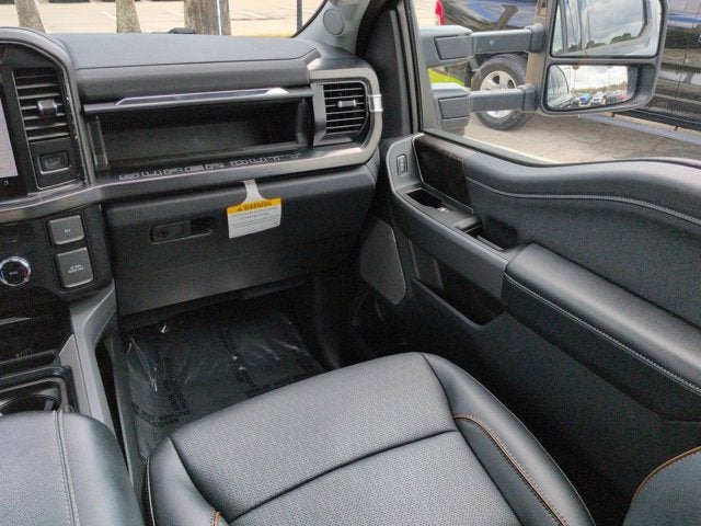 2026 Ford Super Duty F-450 DRW LARIAT