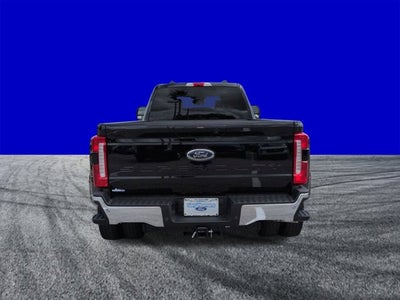 2026 Ford Super Duty F-450 DRW LARIAT