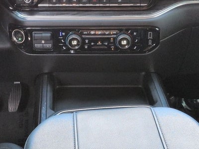 2025 Chevrolet Silverado 3500HD LTZ