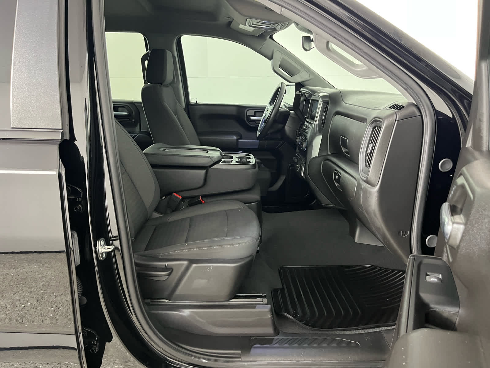 2024 Chevrolet Silverado 1500 2WD Crew Cab Short Bed Custom