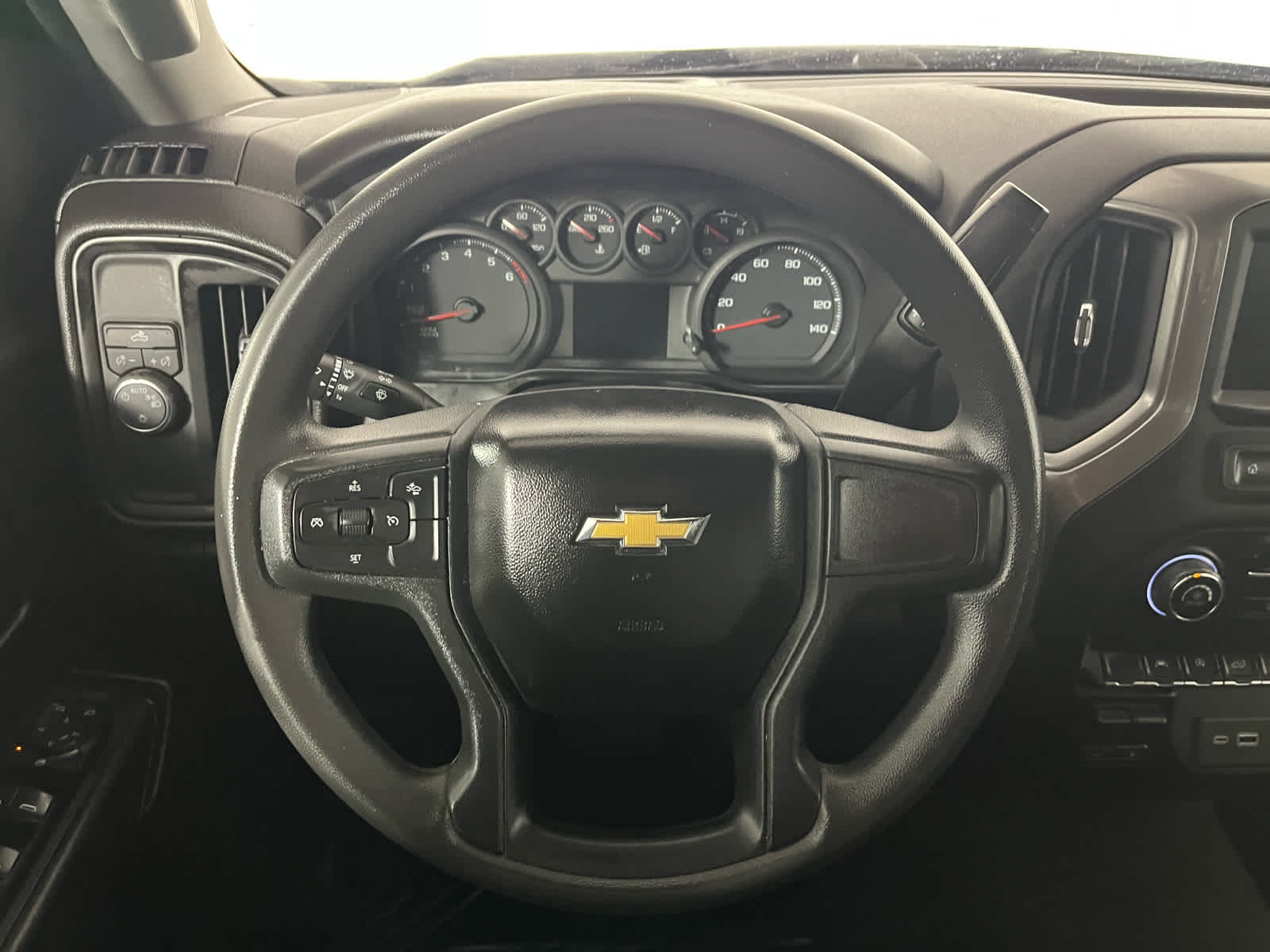 2024 Chevrolet Silverado 1500 2WD Crew Cab Short Bed Custom