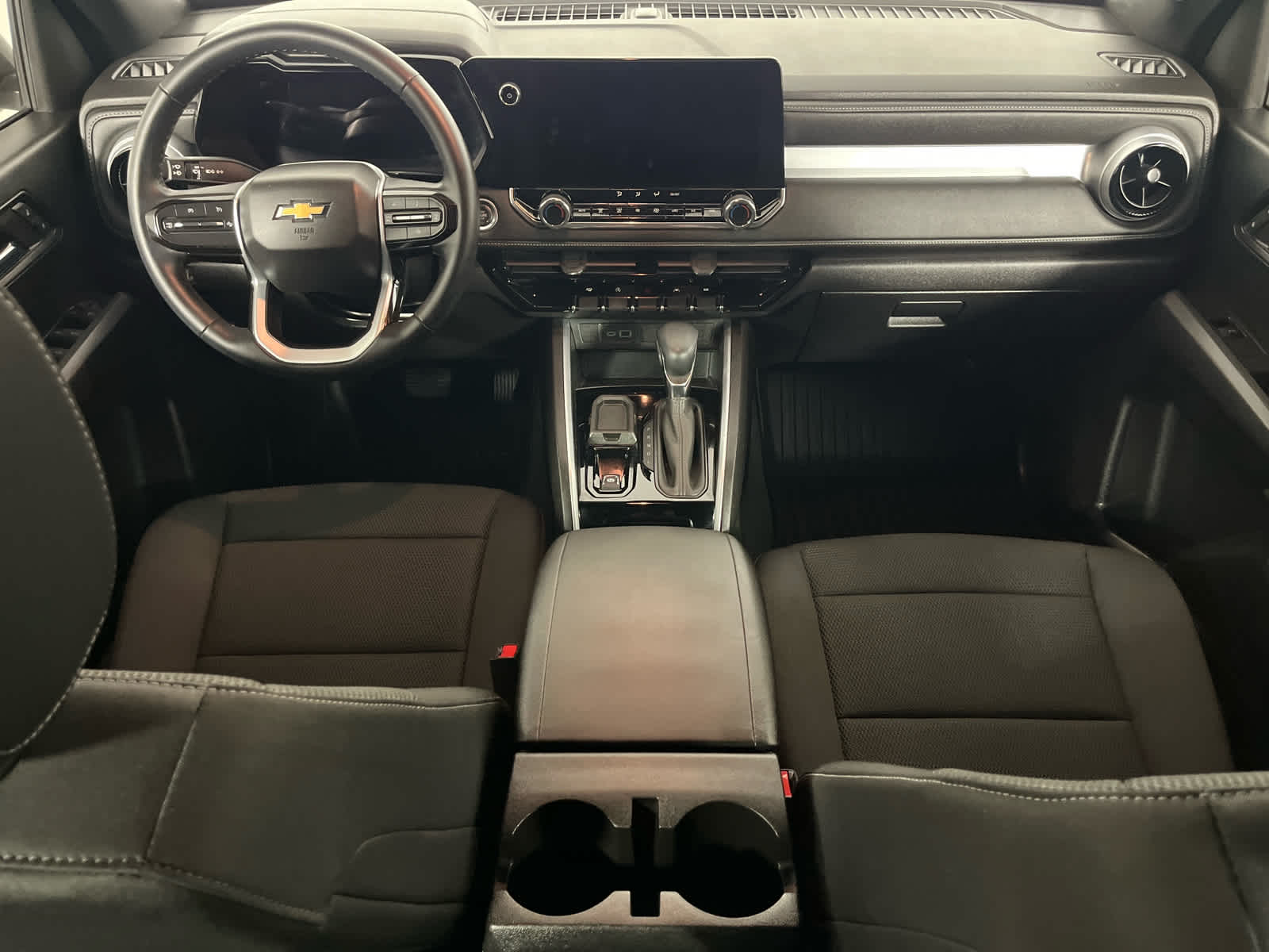 2024 Chevrolet Colorado 2WD LT