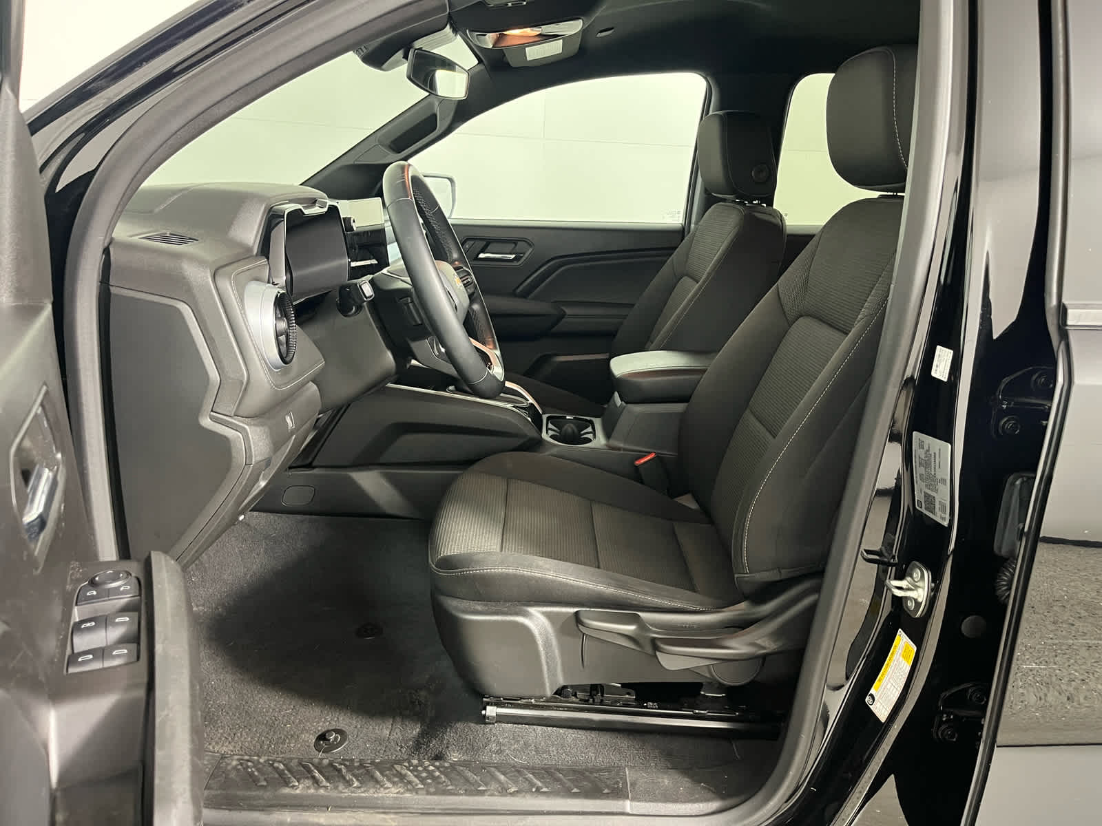 2024 Chevrolet Colorado 2WD LT