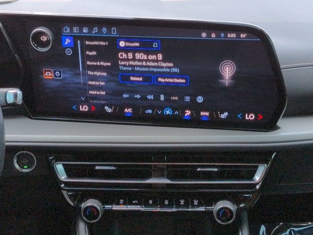 2024 Chevrolet Traverse FWD LT