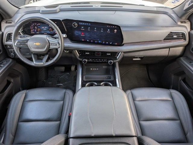 2025 Chevrolet Suburban LT