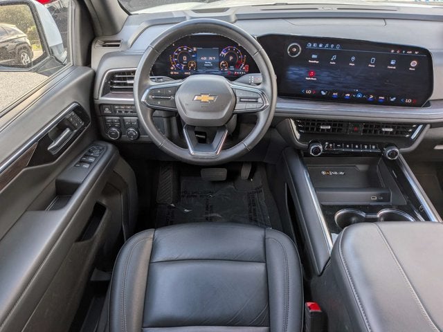 2025 Chevrolet Suburban LT