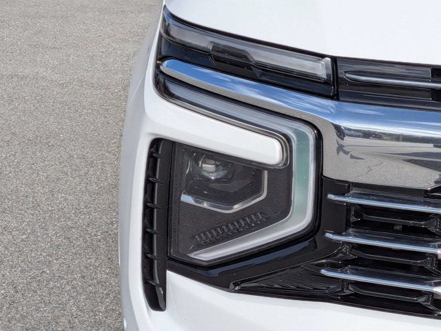2025 Chevrolet Suburban LT