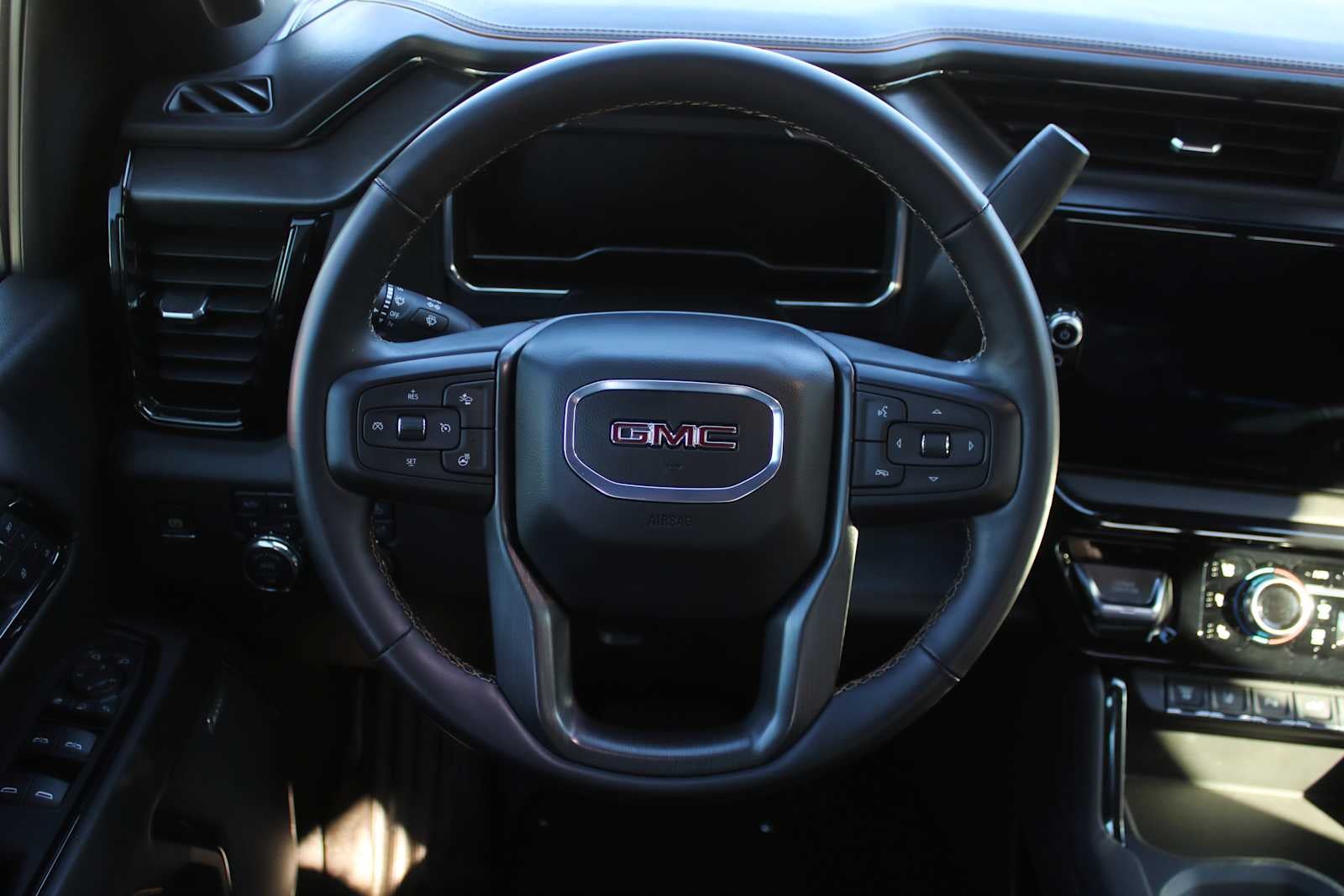 2024 GMC Sierra 2500HD 4WD Crew Cab Standard Bed AT4