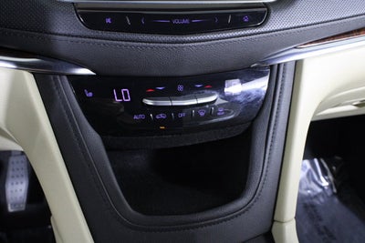 2018 Cadillac XT5 Luxury AWD