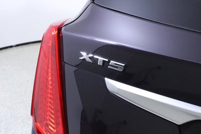 2018 Cadillac XT5 Luxury AWD
