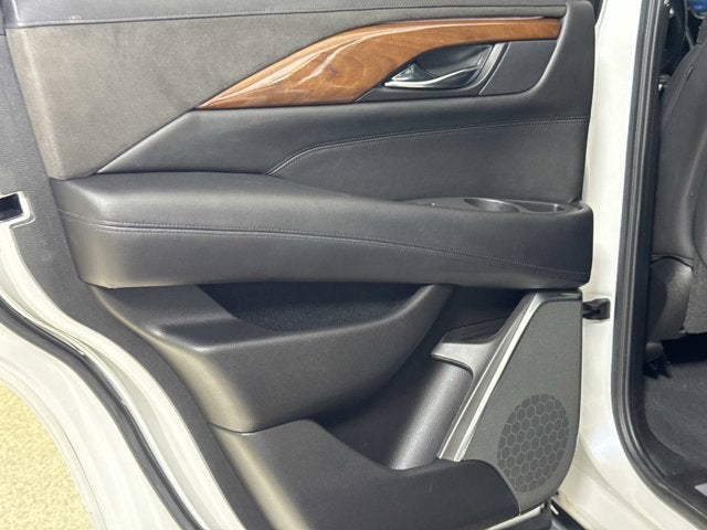2016 Cadillac Escalade Standard