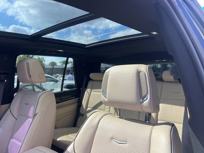 2022 Cadillac Escalade Premium Luxury