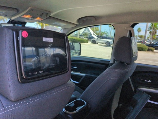2022 Nissan Titan SV