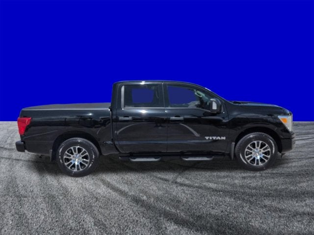 2022 Nissan Titan SV