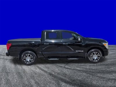 2022 Nissan Titan SV