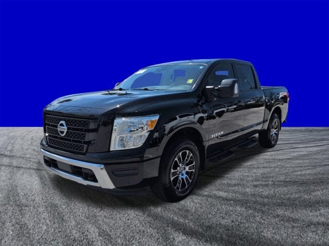 2022 Nissan Titan SV