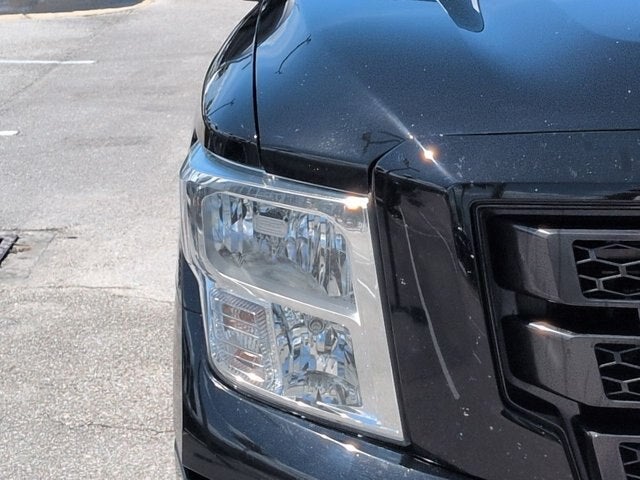 2022 Nissan Titan SV