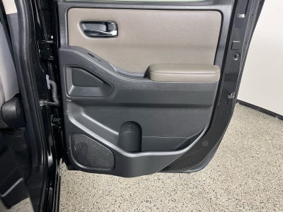 2022 Nissan Frontier Crew Cab SV 4x4