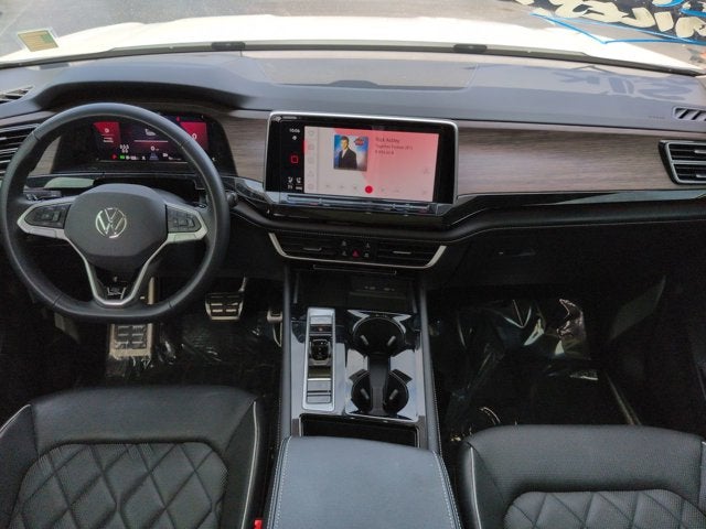 2024 Volkswagen Atlas 2.0T SEL Premium R-Line