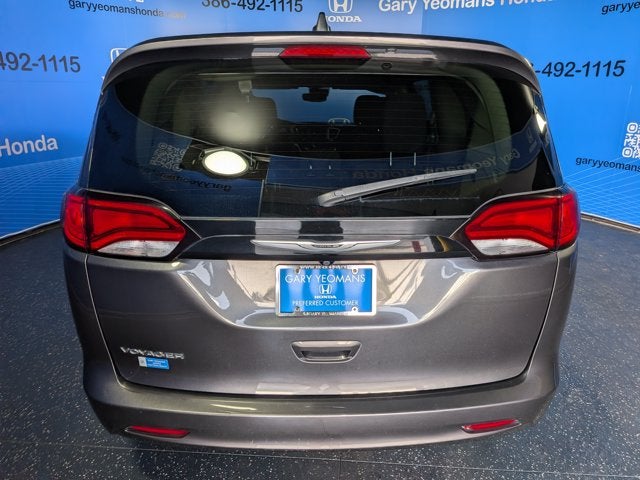 2023 Chrysler Voyager LX
