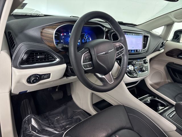 2023 Chrysler Pacifica Hybrid Limited