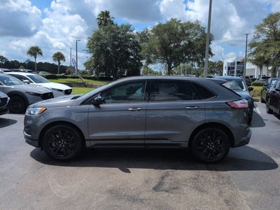 2022 Ford Edge SE