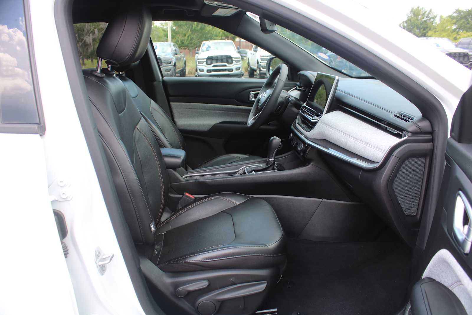 2023 Jeep Compass Latitude Lux