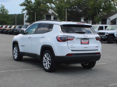 2023 Jeep Compass Latitude Lux