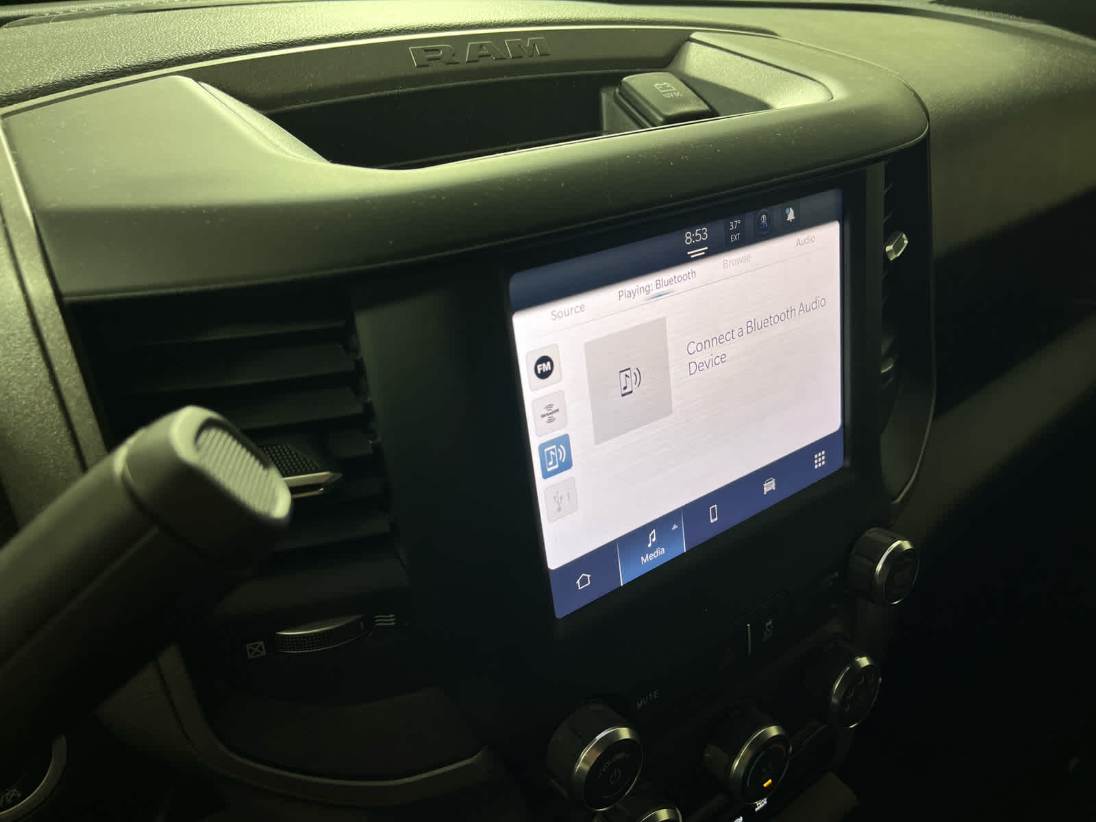 2024 RAM 2500 Tradesman Crew Cab 4x4 6'4' Box