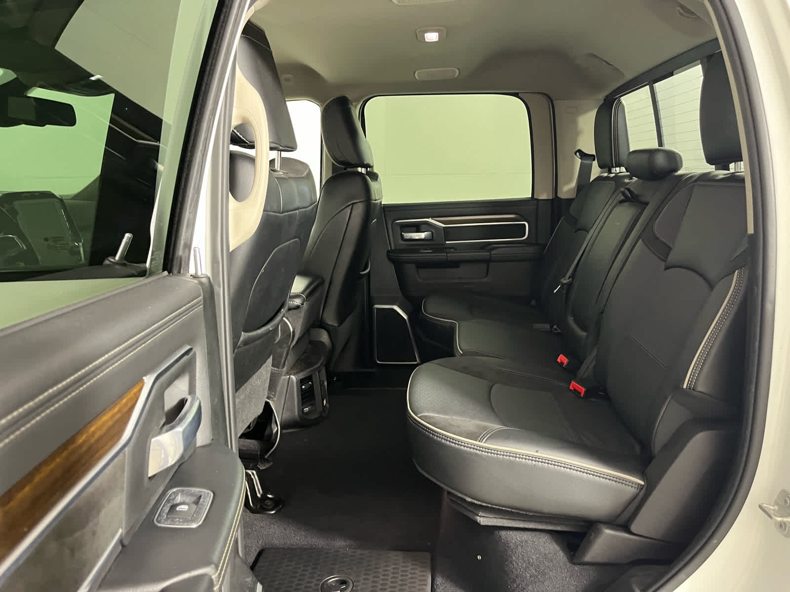 2024 RAM 2500 Laramie Crew Cab 4x4 6'4' Box