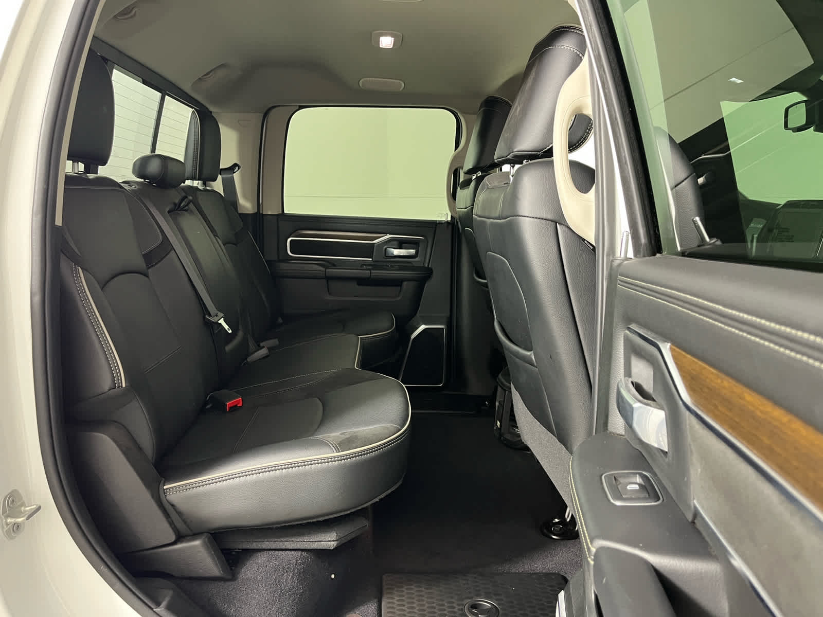 2024 RAM 2500 Laramie Crew Cab 4x4 6'4' Box