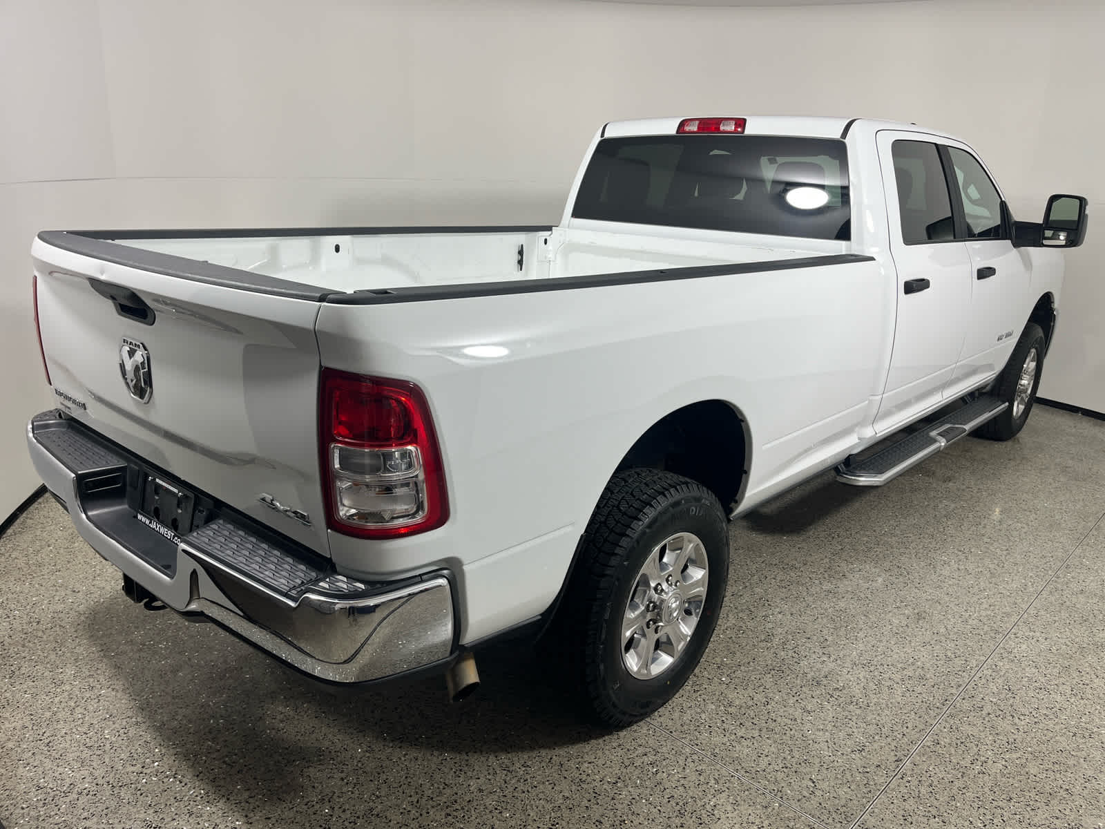 2024 RAM 2500 Big Horn Crew Cab 4x4 8' Box
