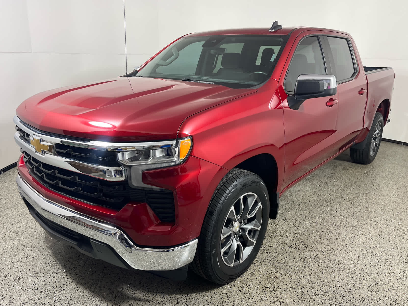 2023 Chevrolet Silverado 1500 2WD Crew Cab Short Bed LT