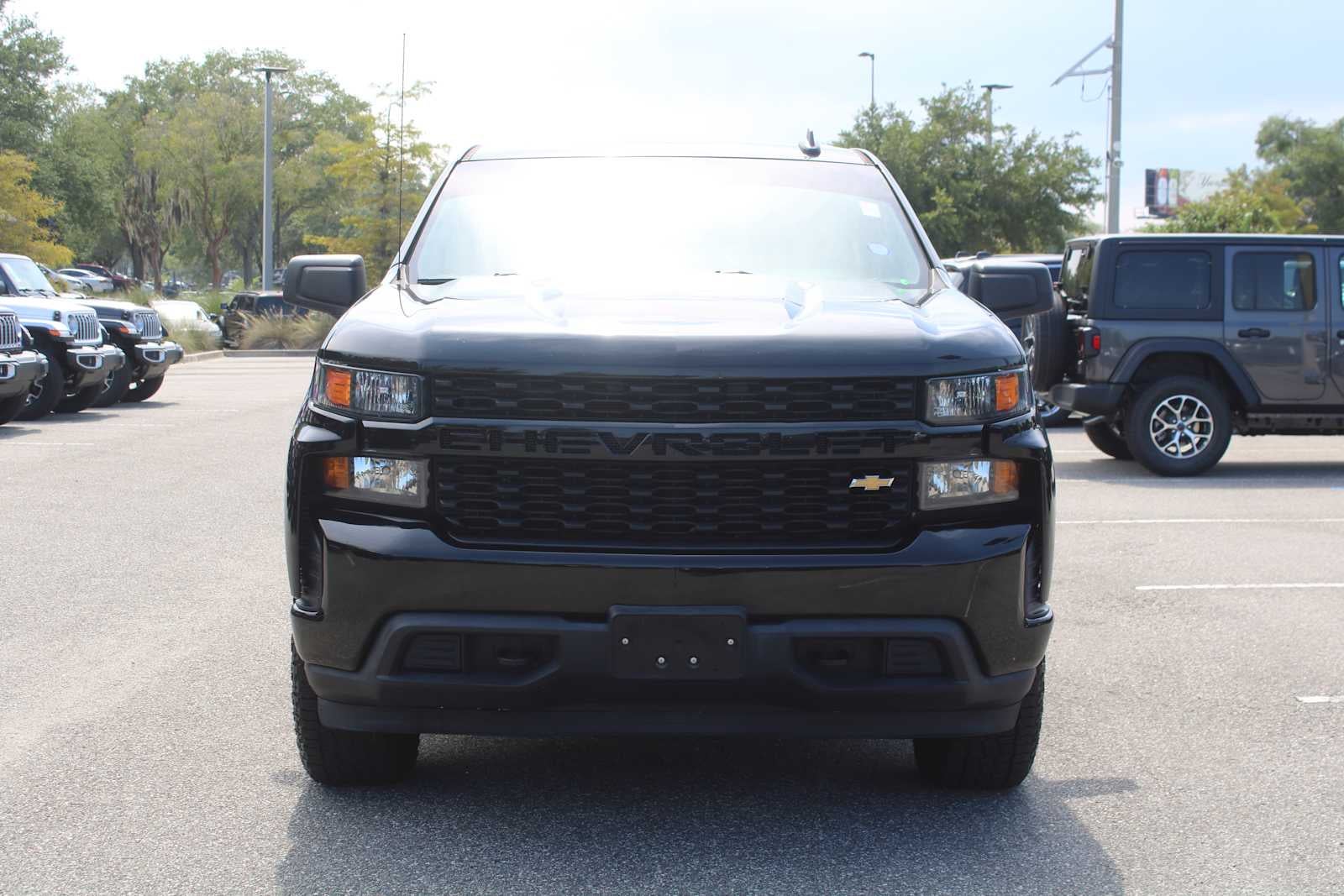 2021 Chevrolet Silverado 1500 Custom