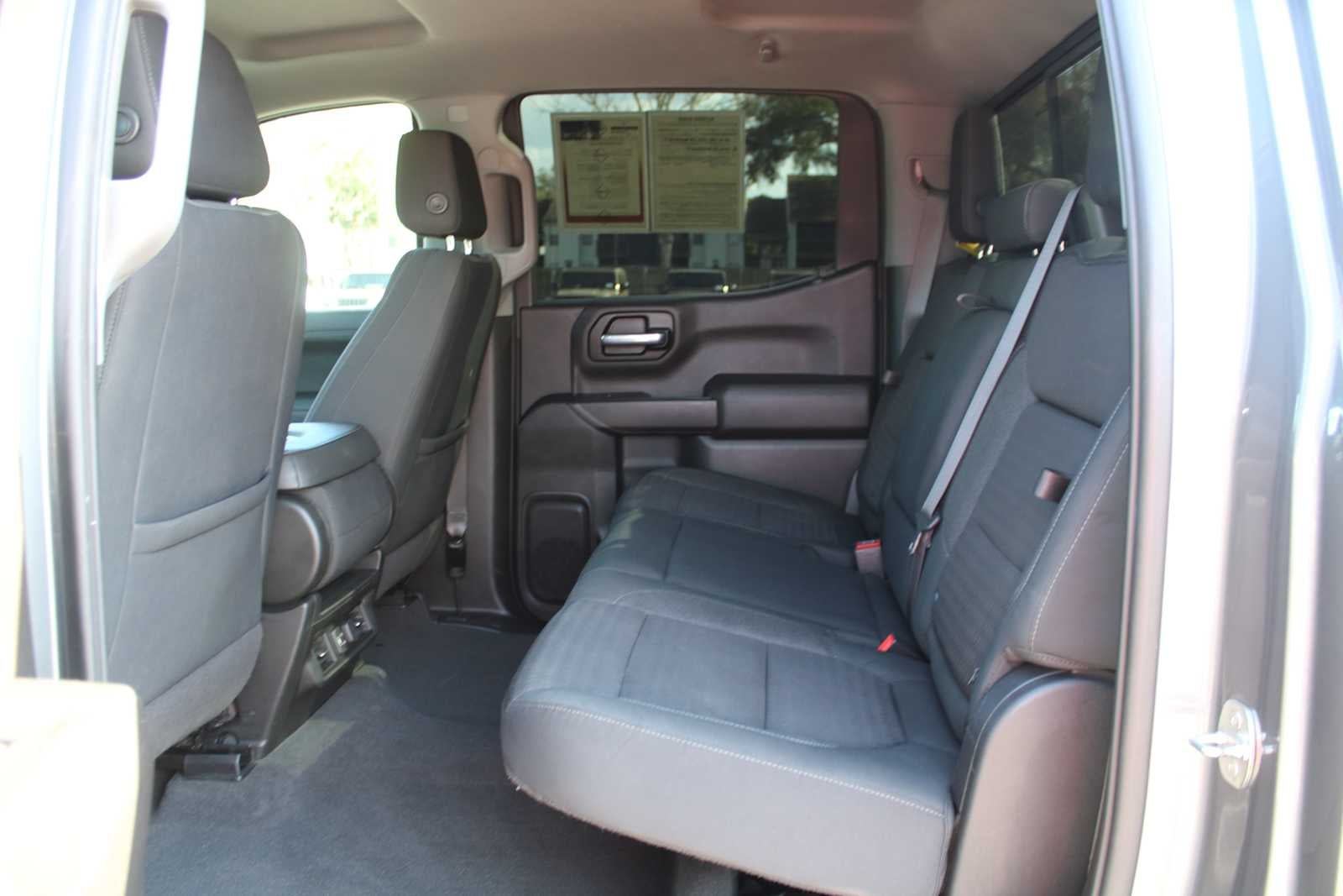 2021 Chevrolet Silverado 1500 4WD Crew Cab Short Bed LT