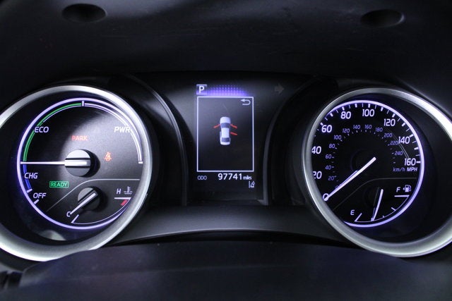 2022 Toyota Camry Hybrid LE