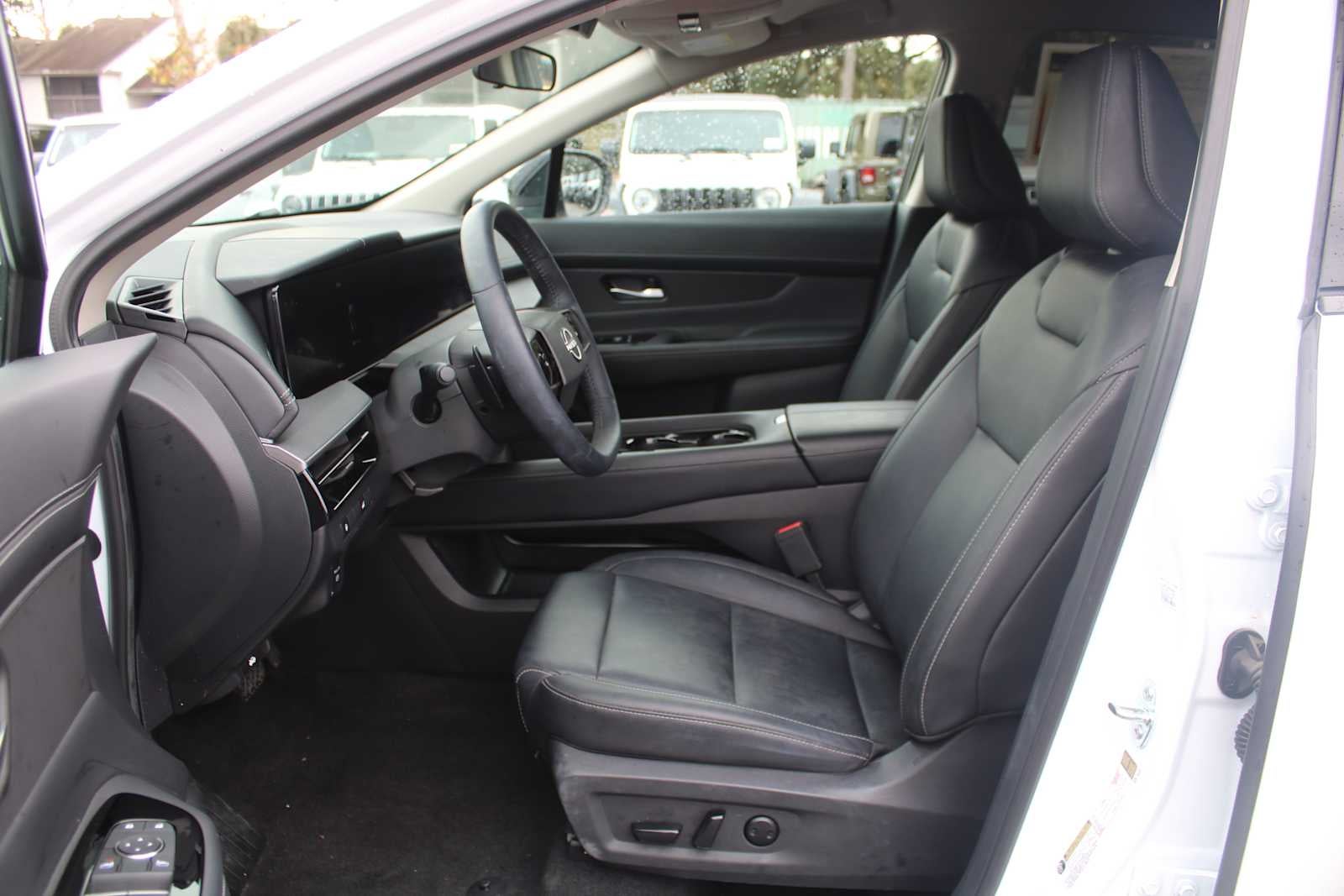 2025 Nissan Murano SV