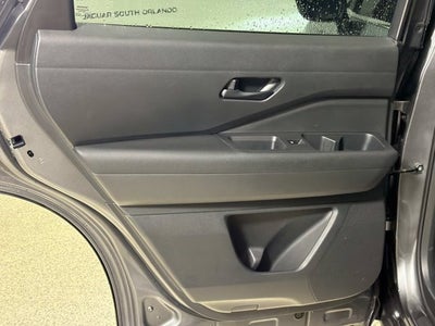 2023 Nissan Pathfinder S