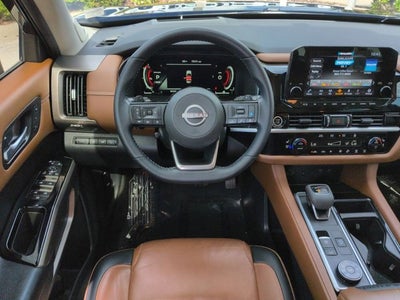 2023 Nissan Pathfinder Platinum