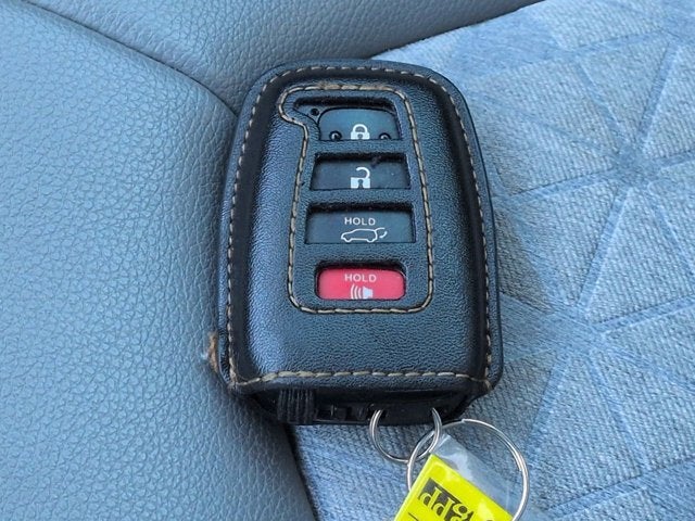 2022 Toyota Highlander Hybrid Bronze Edition