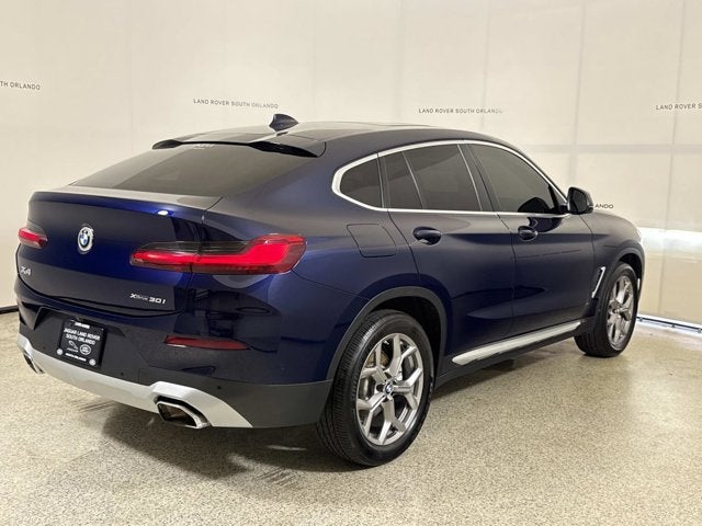 2023 BMW X4 xDrive30i