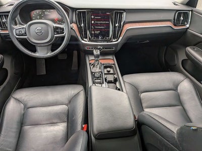 2021 Volvo S60 T5 Momentum