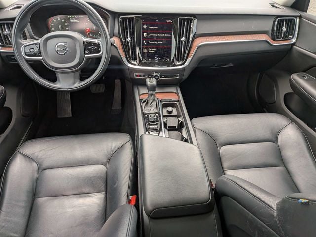 2021 Volvo S60 T5 Momentum